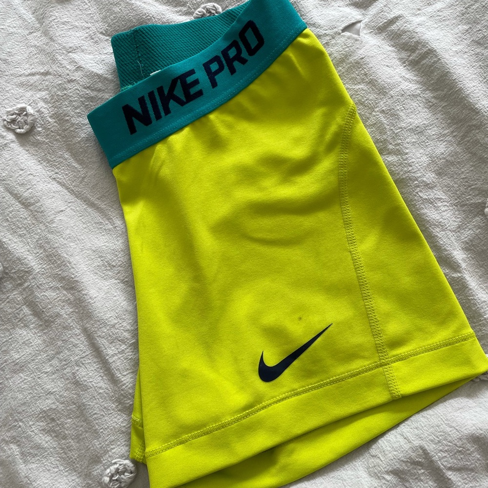 NIKE PRO Spandex Shorts